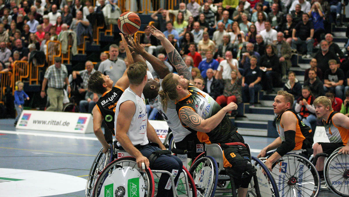 Topscorer Brain Bell setzt sich durch.