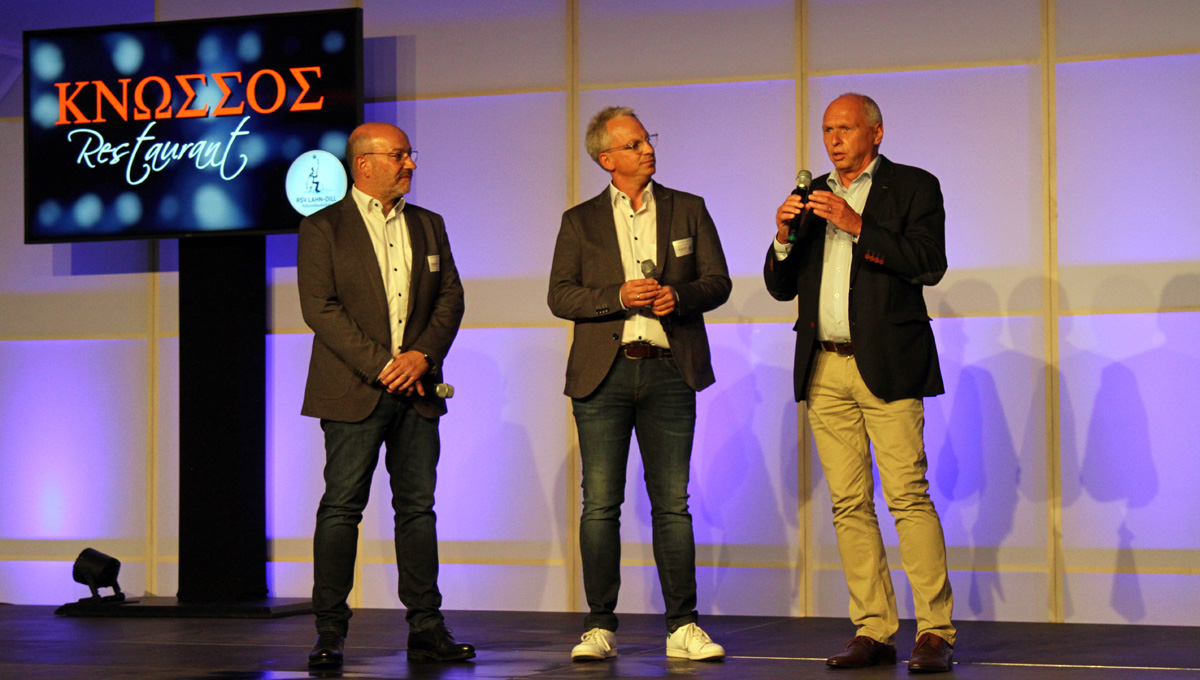 Begrüßung durch (v.l.) Andreas Joneck, Sebastian Mende und Klaus Rühl.